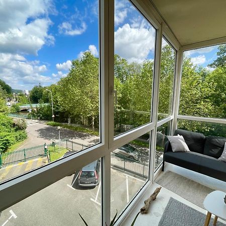 Appartement Avec Loggia Et Parking Prive Louviers Exterior photo